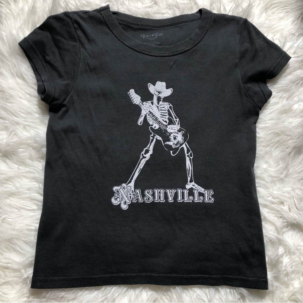 Brandy Melville Nashville graphic tee black gray crop top shirt summer spring